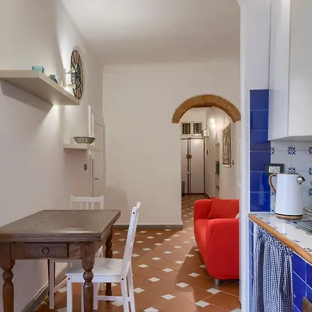 La Rondinella - Private Terrace Apartament *