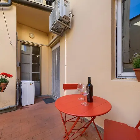 La Rondinella - Private Terrace Apartament