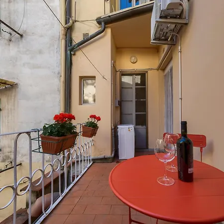 La Rondinella - Private Terrace Apartament Florencja